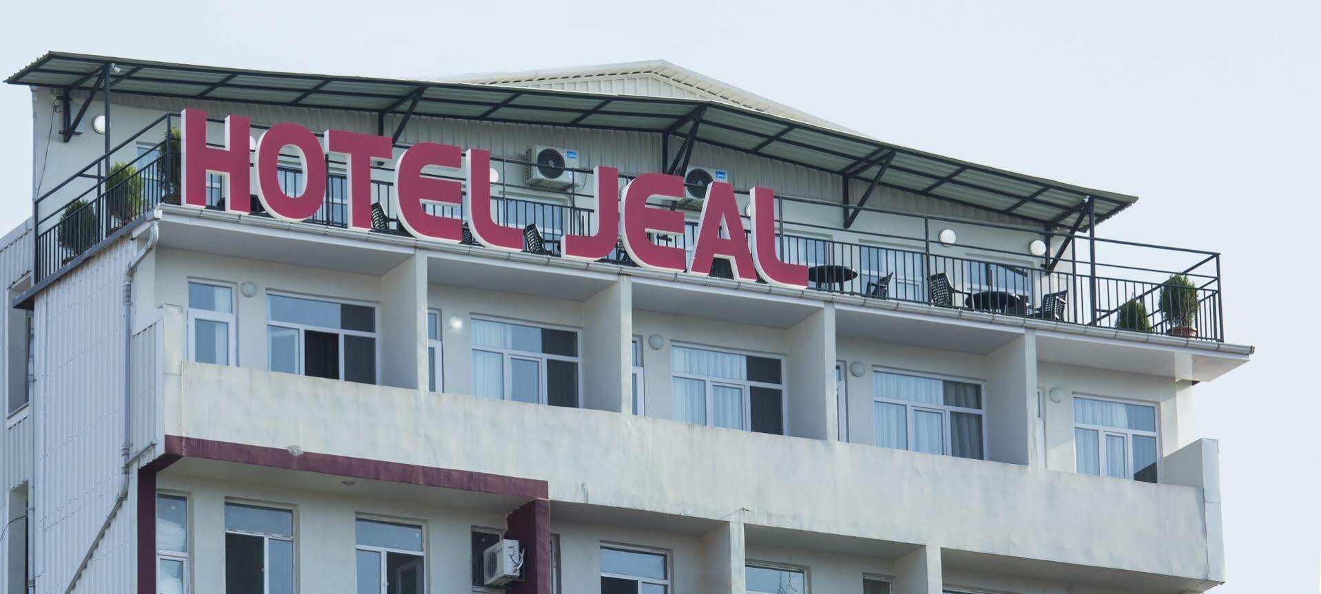 Hotel Jeal Batumi Exterior photo